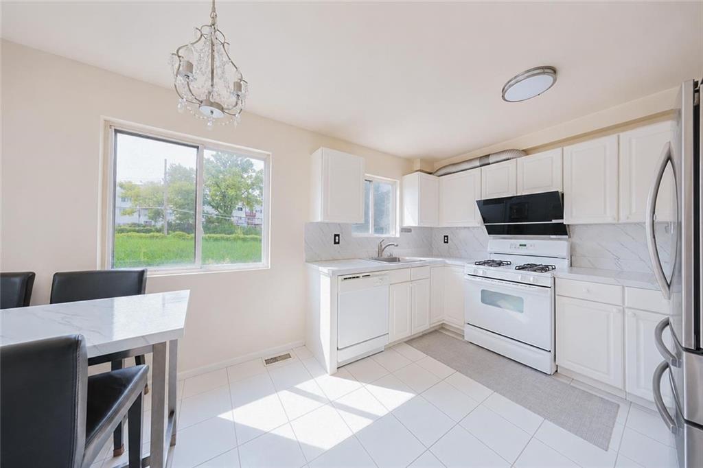 30 Tone Lane Rosebank Staten Island NY 10305