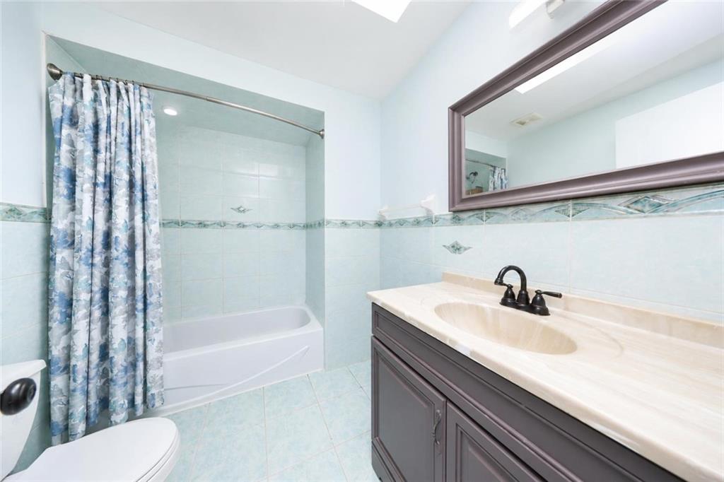 30 Tone Lane Rosebank Staten Island NY 10305