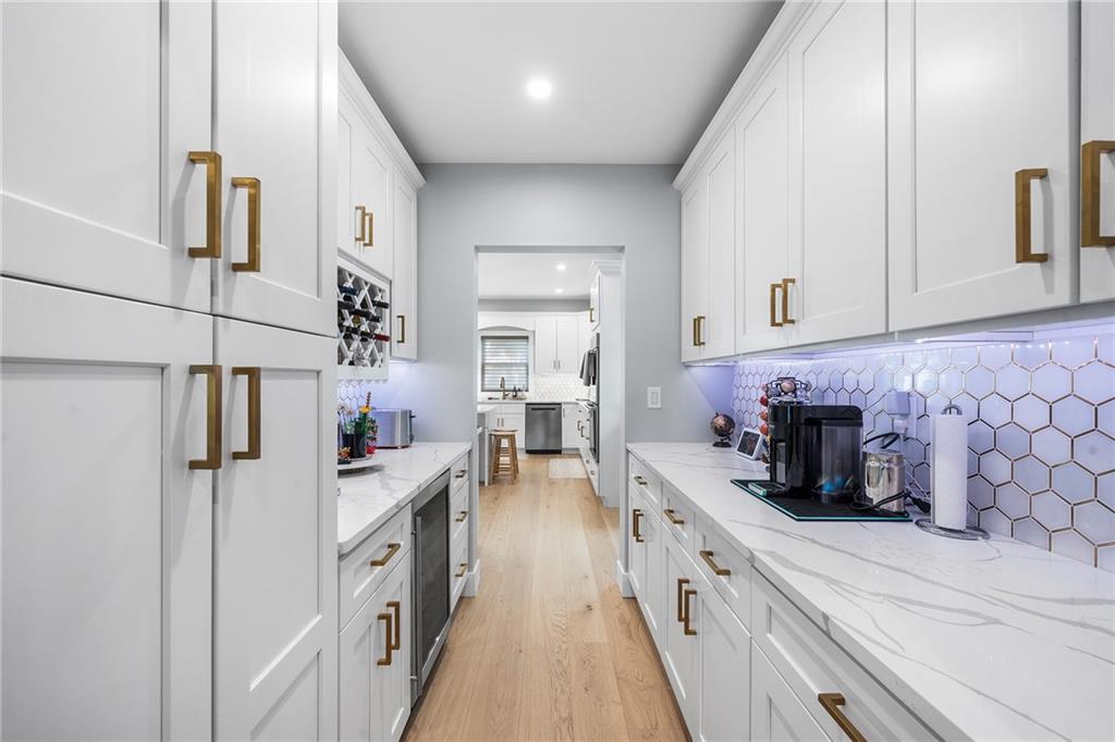 4037 Jean Avenue Out of NYC Other NY 11714