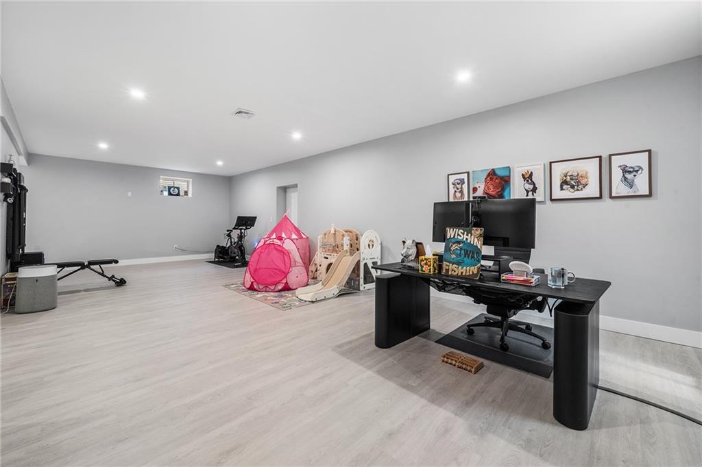 4037 Jean Avenue Out of NYC Other NY 11714