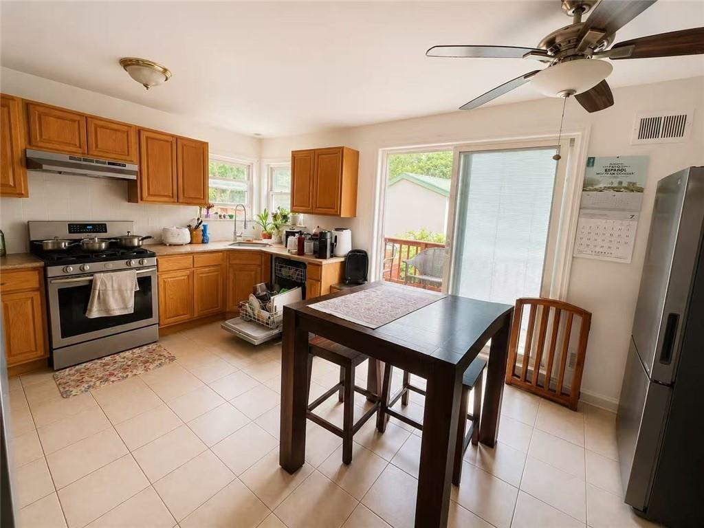 8 Field Street Willowbrook Staten Island NY 10314