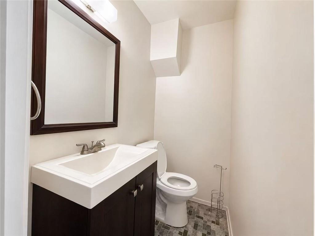 8 Field Street Willowbrook Staten Island NY 10314