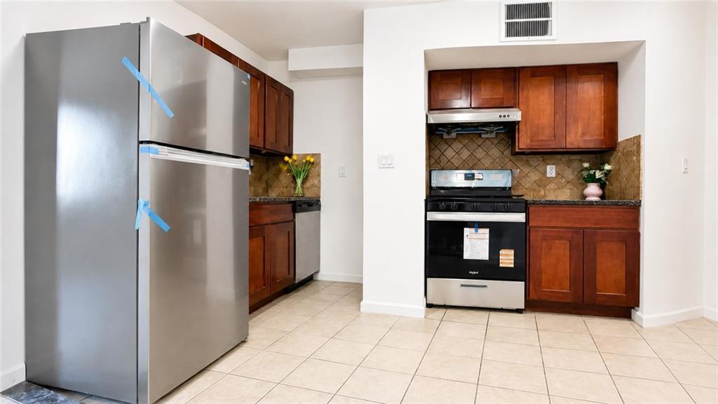 7617 46 Avenue Elmhurst Unknown NY 11373