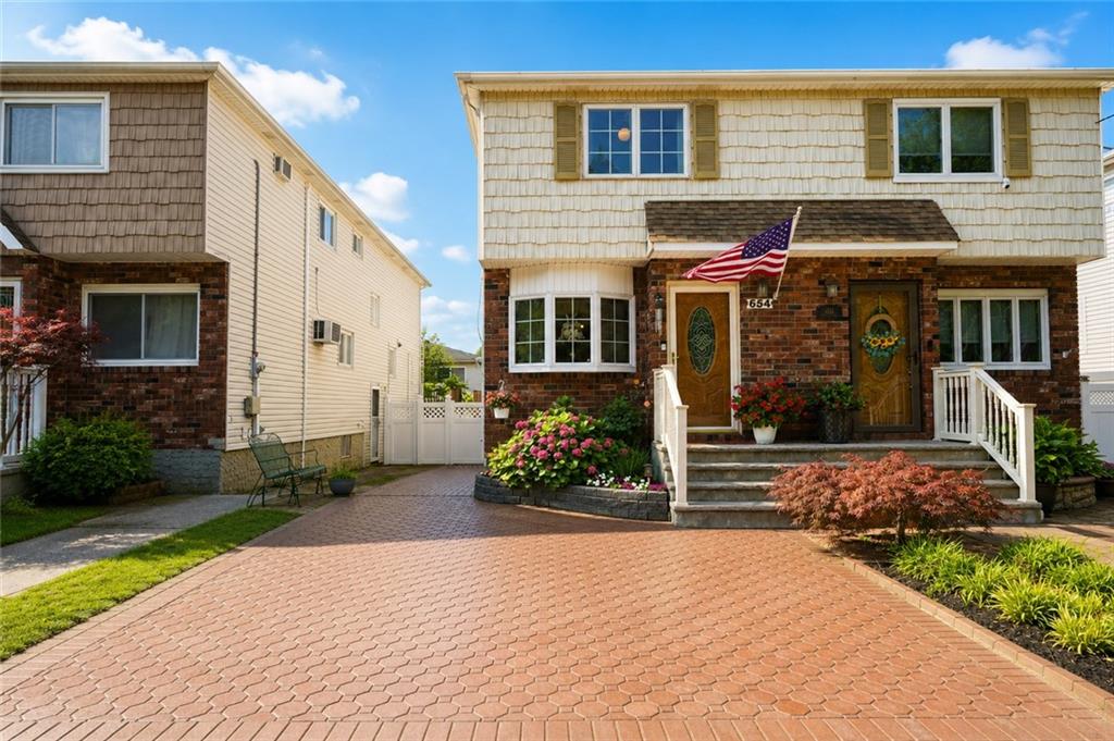 654 Ramona Avenue Woodrow Staten Island NY 10309