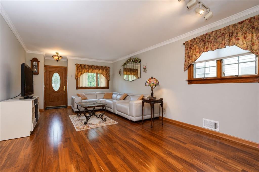 654 Ramona Avenue Woodrow Staten Island NY 10309