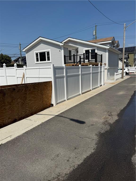 69 Eaton ct Gerritsen Beach Brooklyn NY 11229