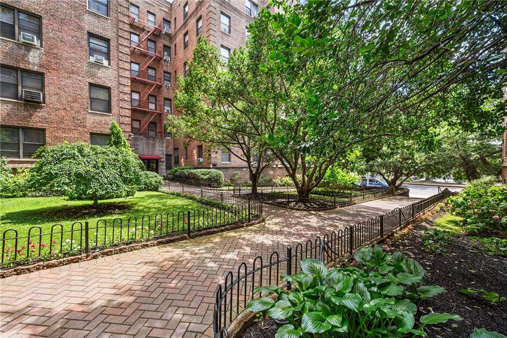 3015 Riverdale Avenue Bronx NY 10463