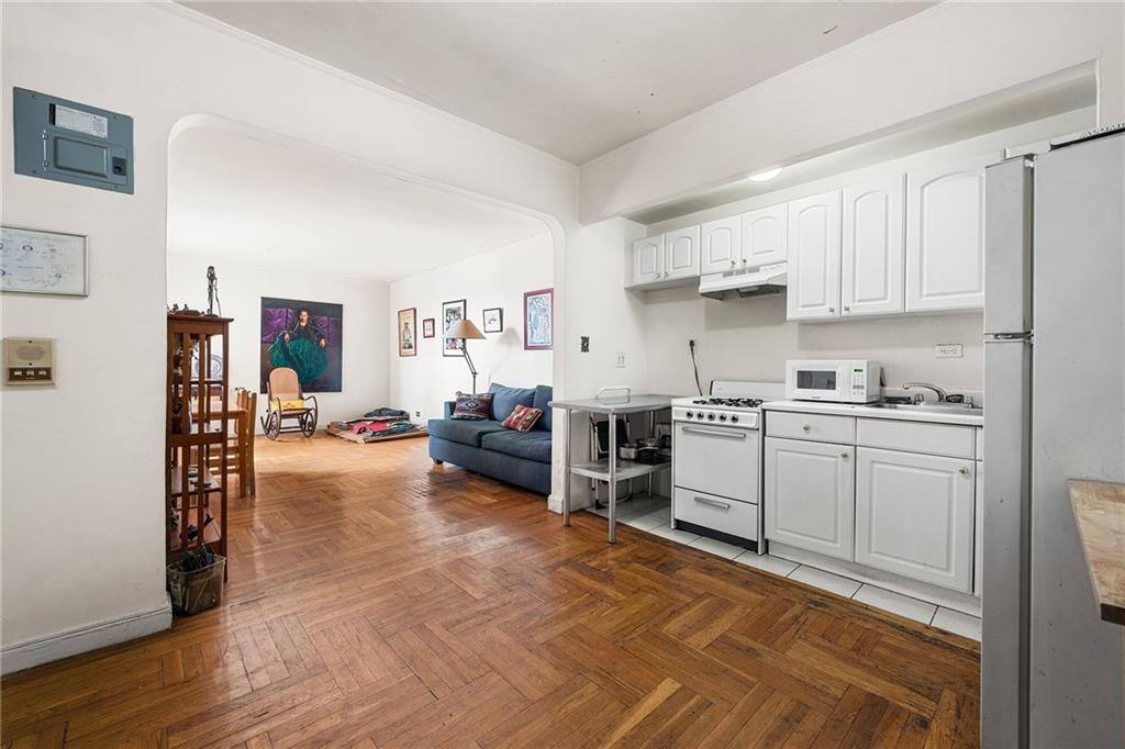 3015 Riverdale Avenue Bronx NY 10463