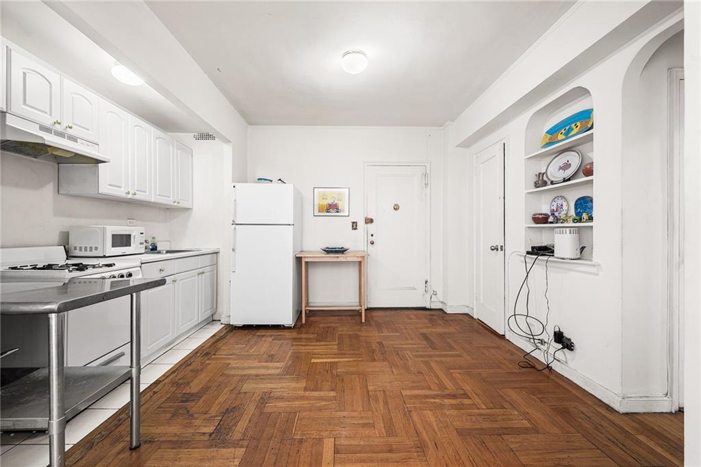 3015 Riverdale Avenue Bronx NY 10463