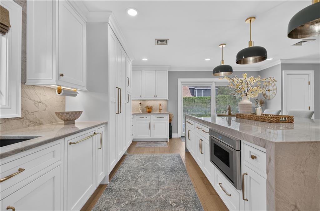 1755 Grand Avenue Out of NYC Merrick NY 11566