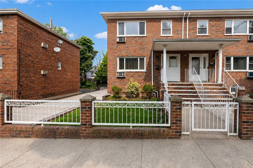 1548 Stadium Avenue Country Club Bronx NY 10465