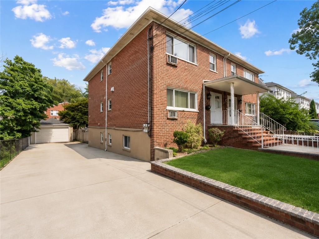 1548 Stadium Avenue Country Club Bronx NY 10465