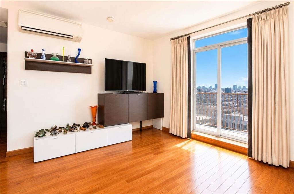 1737 East 21st Street Madison Brooklyn NY 11229