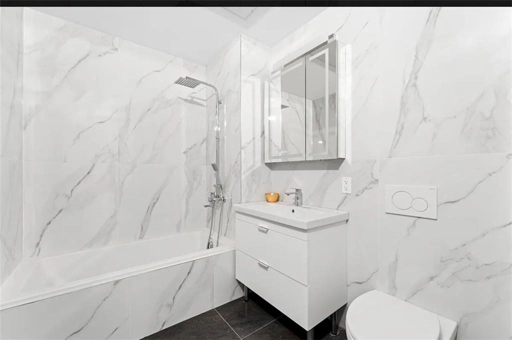 15 West End Avenue Manhattan Beach Brooklyn NY 11235
