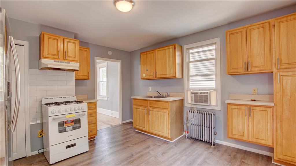 195 Pulaski Avenue Jersey City New Jersey NJ 08872