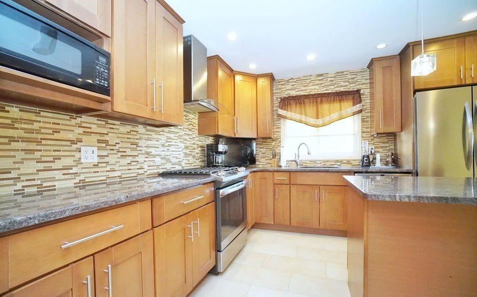186 Seneca Avenue Sunnyside Staten Island NY 10301