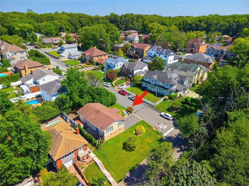83 Foster Avenue Manor Heights Staten Island NY 10314