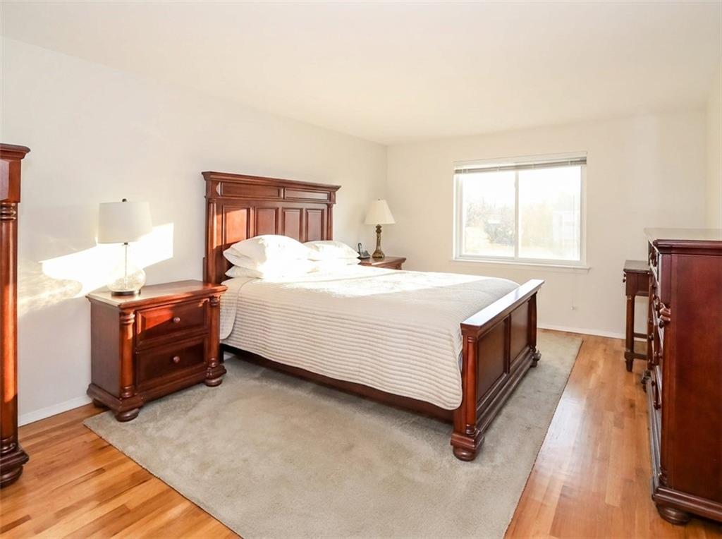 837 Rathbun Avenue Prince's Bay State Island NY 10309