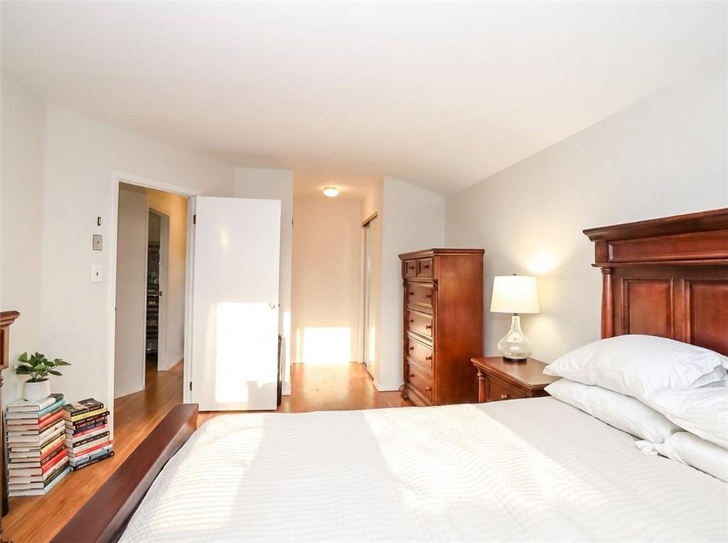 837 Rathbun Avenue Prince's Bay State Island NY 10309