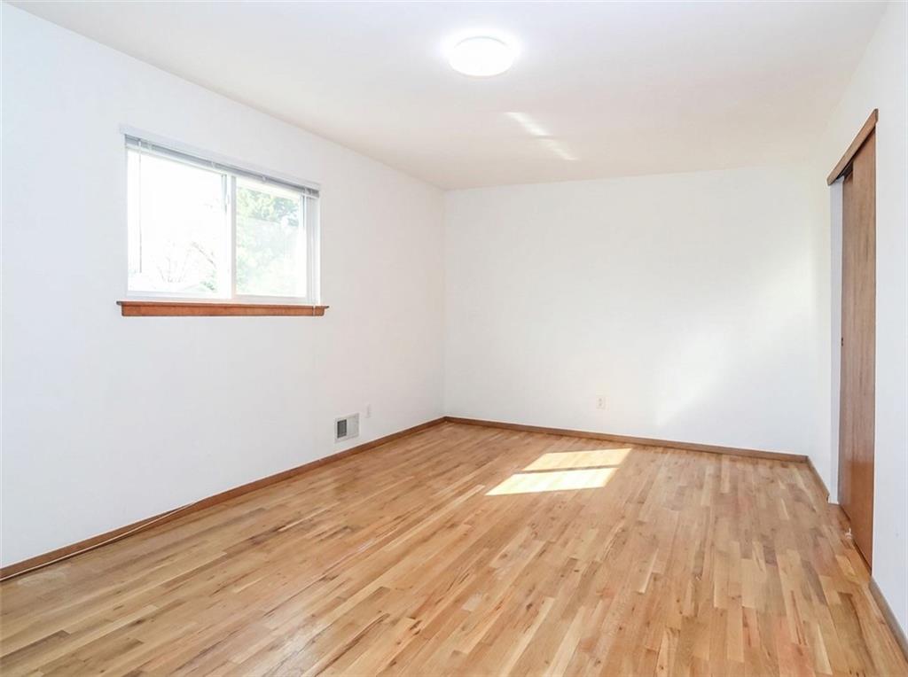 837 Rathbun Avenue Prince's Bay State Island NY 10309