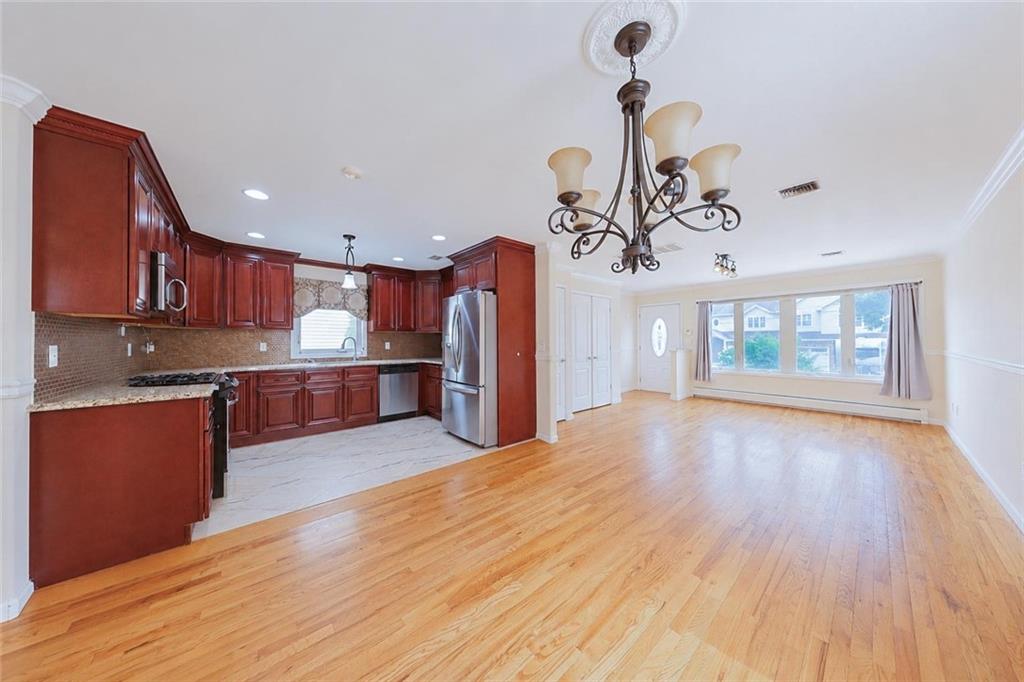 29 Summit Place Annadale Staten Island NY 10312