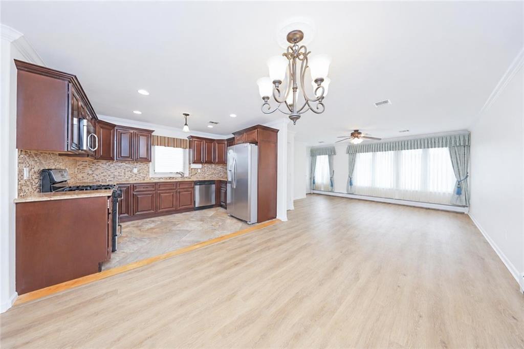29 Summit Place Annadale Staten Island NY 10312