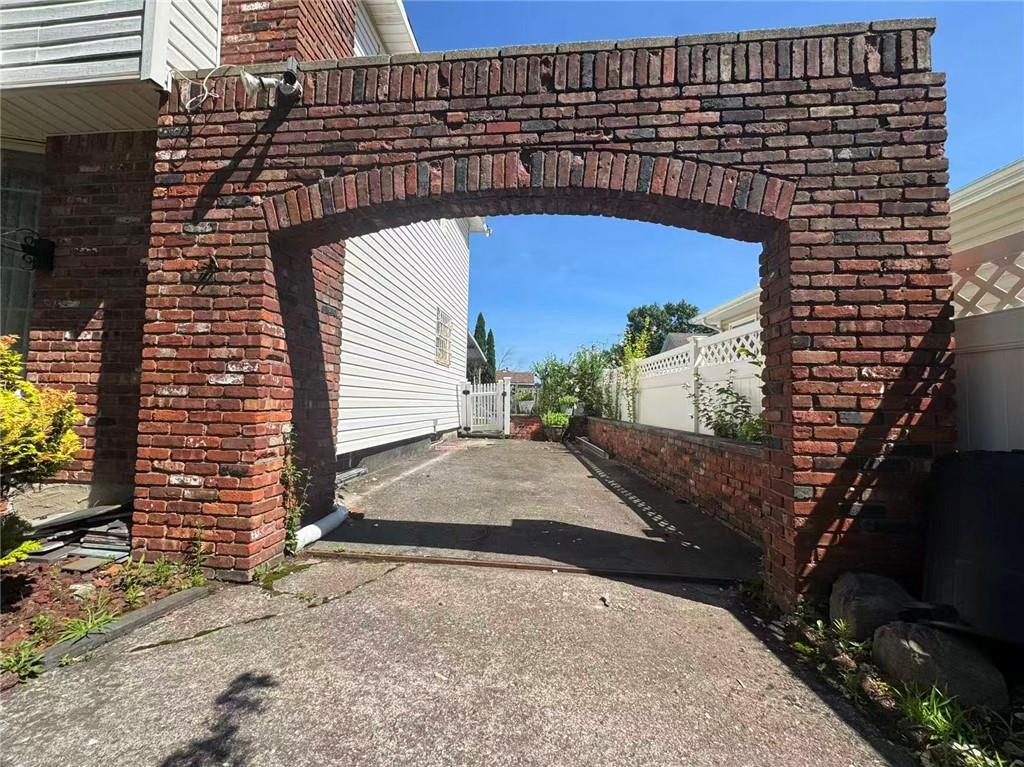 175 Thomas Street Richmond Town Staten Island NY 10306