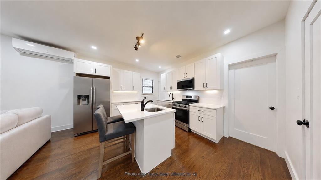 9415 Farragut Road Canarsie Brooklyn NY 11236