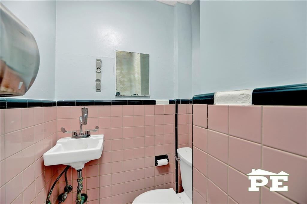 2233 West 9th Street Gravesend Brooklyn NY 11223