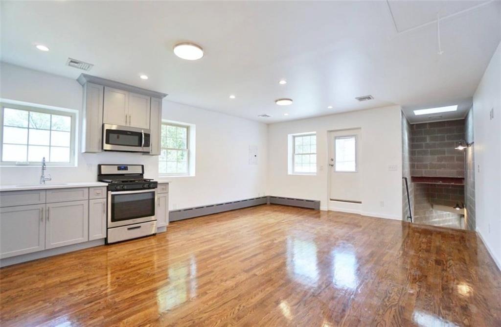 3020 Richmond terrace Mariner's Harbor New York NY 10303