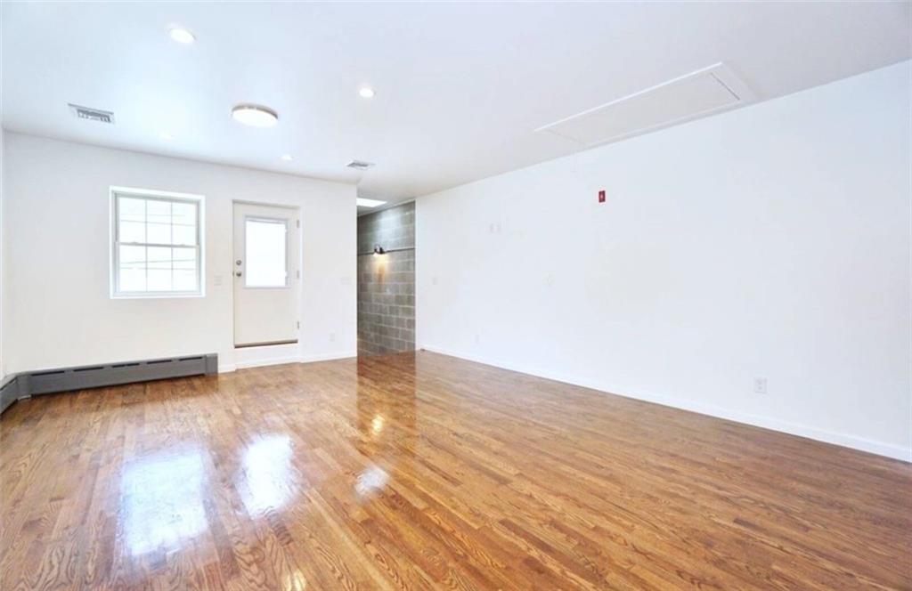 3020 Richmond terrace Mariner's Harbor New York NY 10303