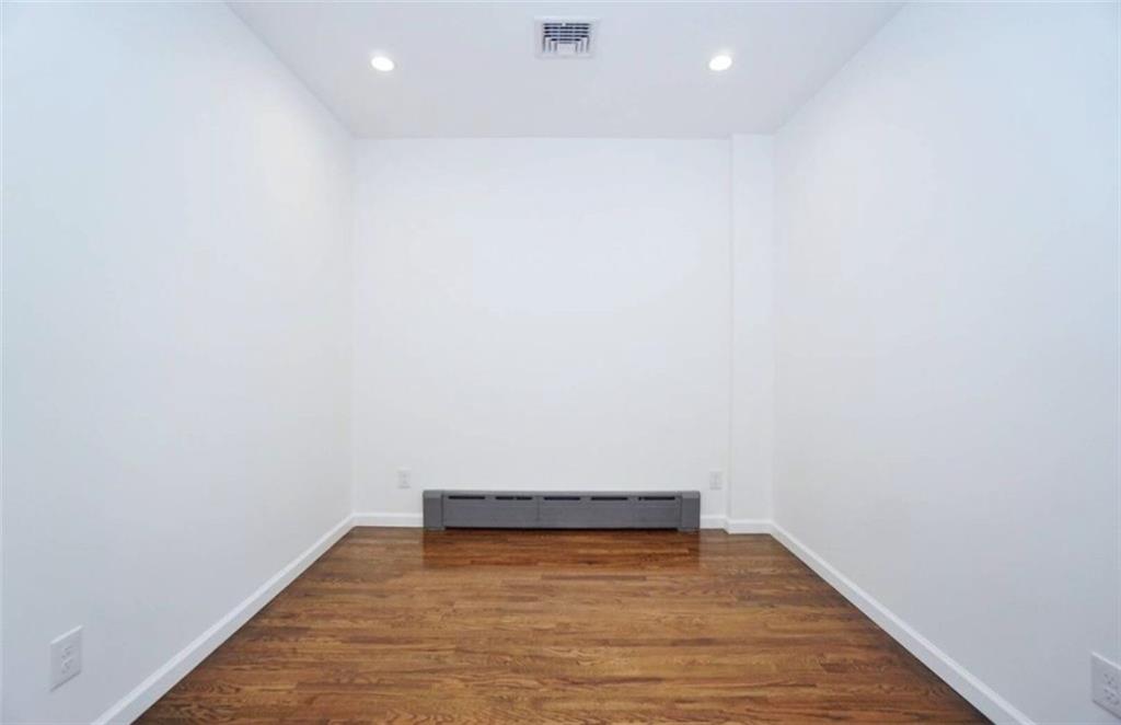 3020 Richmond terrace Mariner's Harbor New York NY 10303
