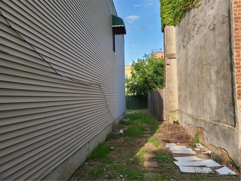2823 West 37th Street Coney Island Brooklyn NY 11224