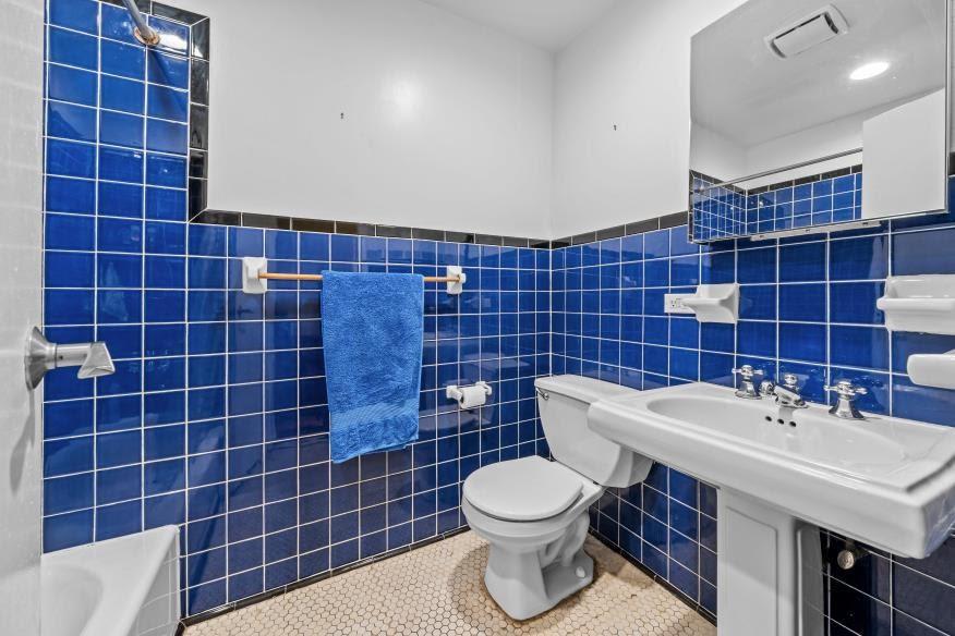 137 Guernsey Street Greenpoint Brooklyn NY 11222