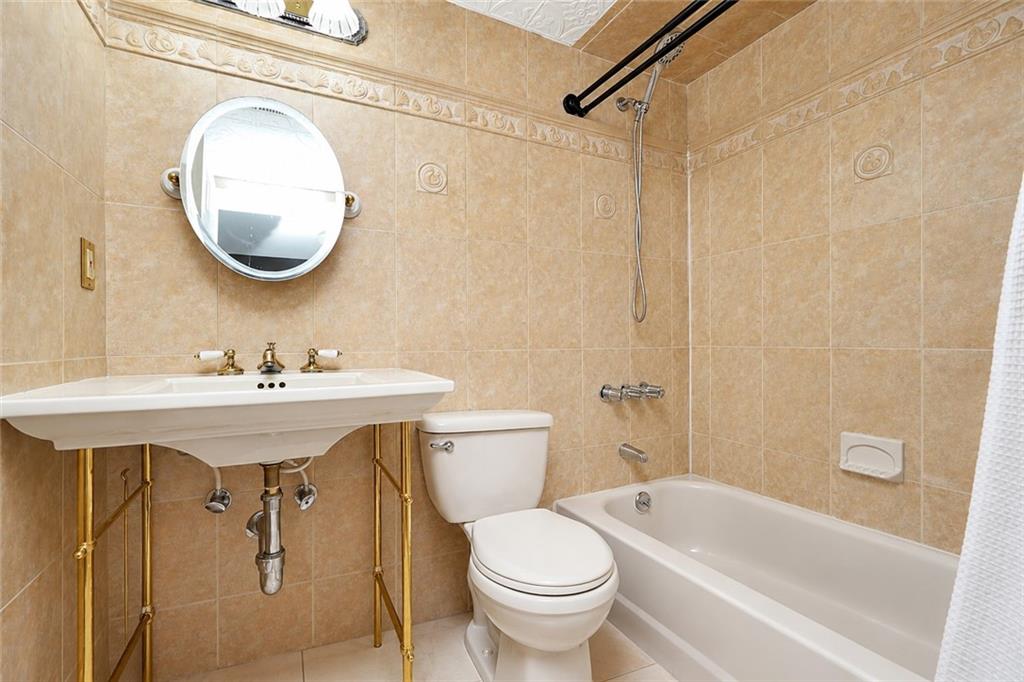 45 Cranford Court New Dorp Staten Island NY 10306