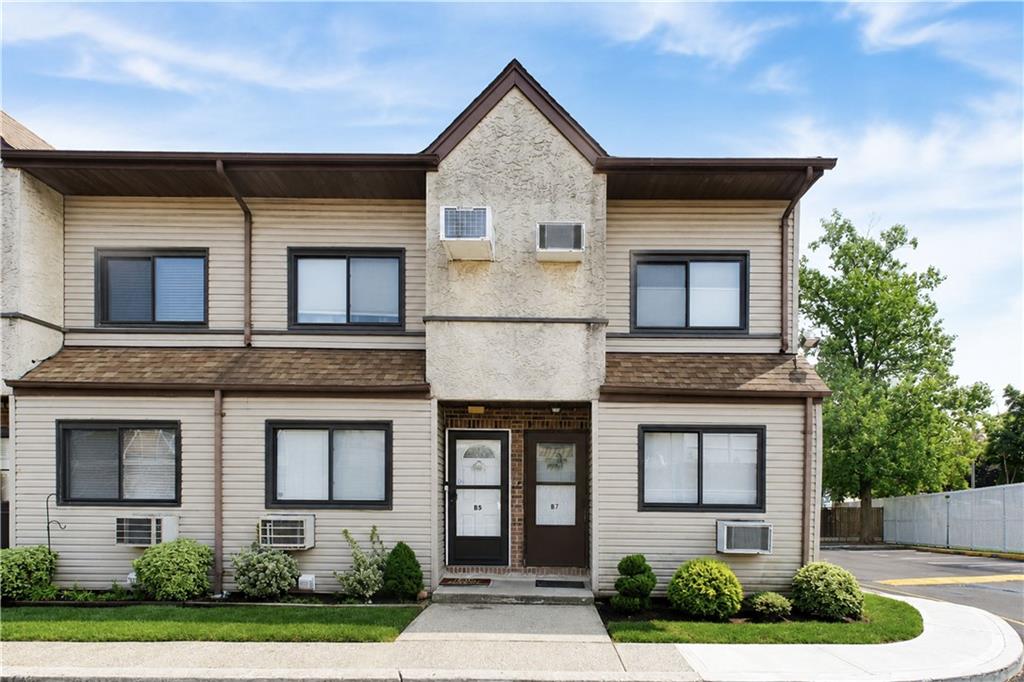 360 Barlow Avenue Eltingville Staten Island NY 10312