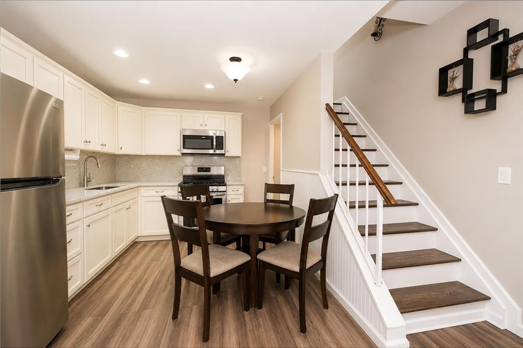 360 Barlow Avenue Eltingville Staten Island NY 10312