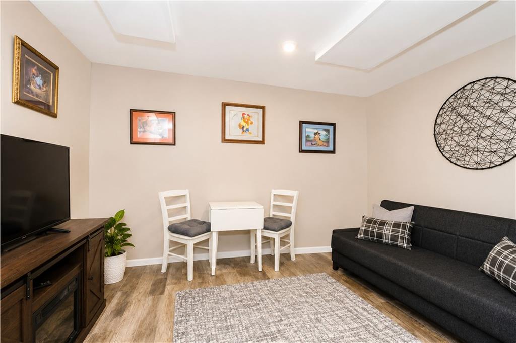 360 Barlow Avenue Eltingville Staten Island NY 10312