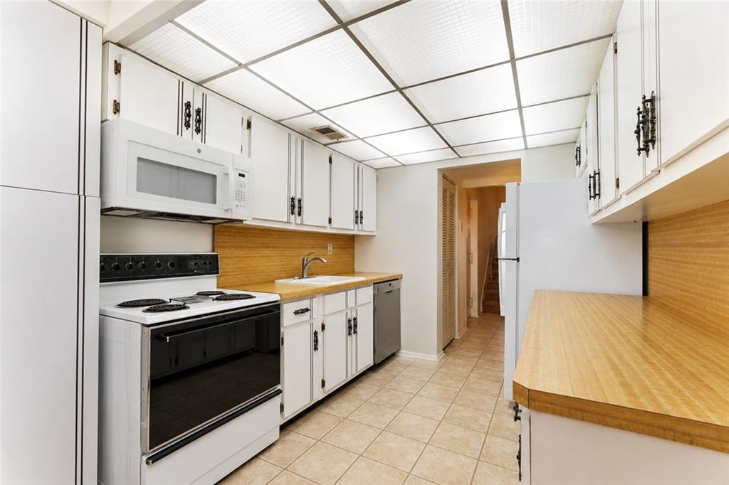 10 Windham Loop New Springville Staten Island NY 10314
