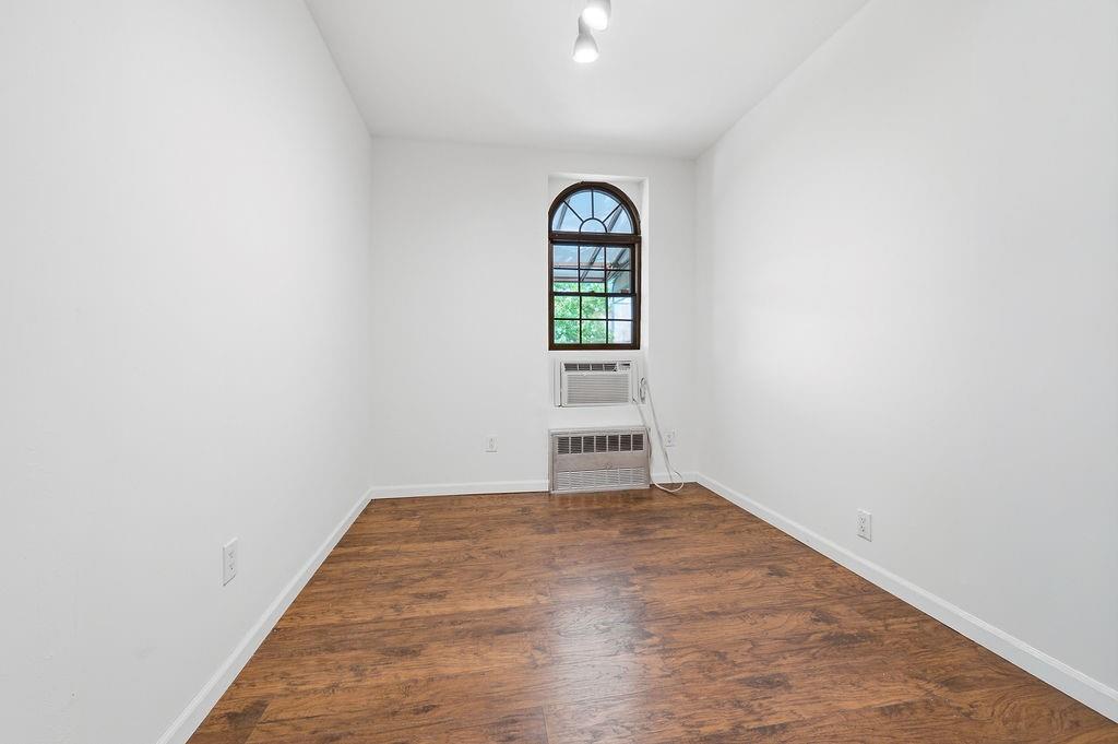 1952 West 12th Street Gravesend Brooklyn NY 11223