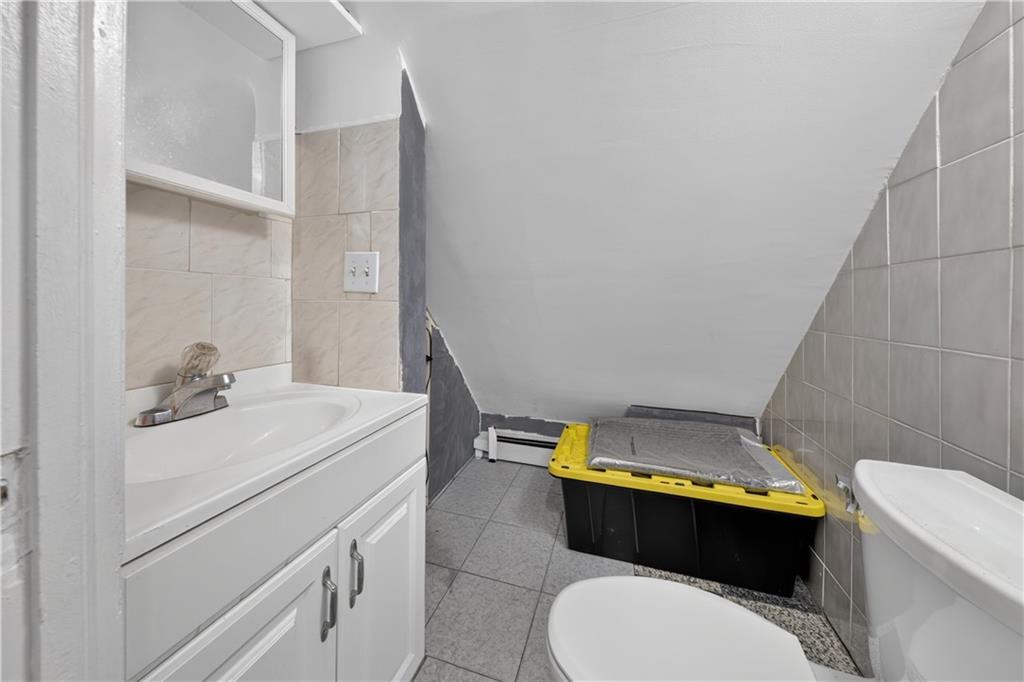 4739 197th Street Flushing Flushing NY 11358