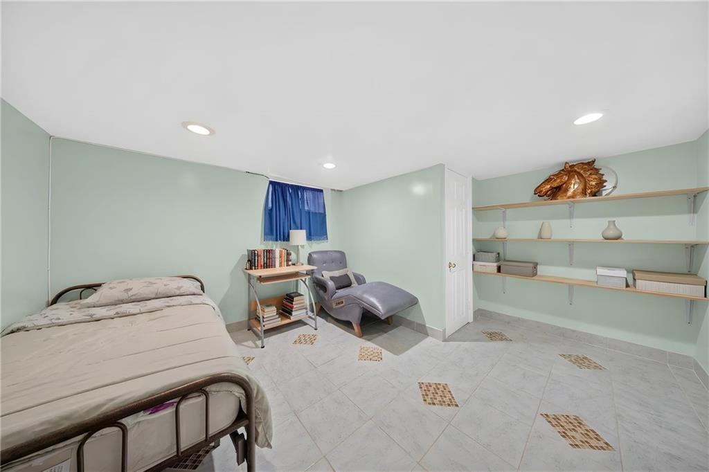 4739 197th Street Flushing Flushing NY 11358