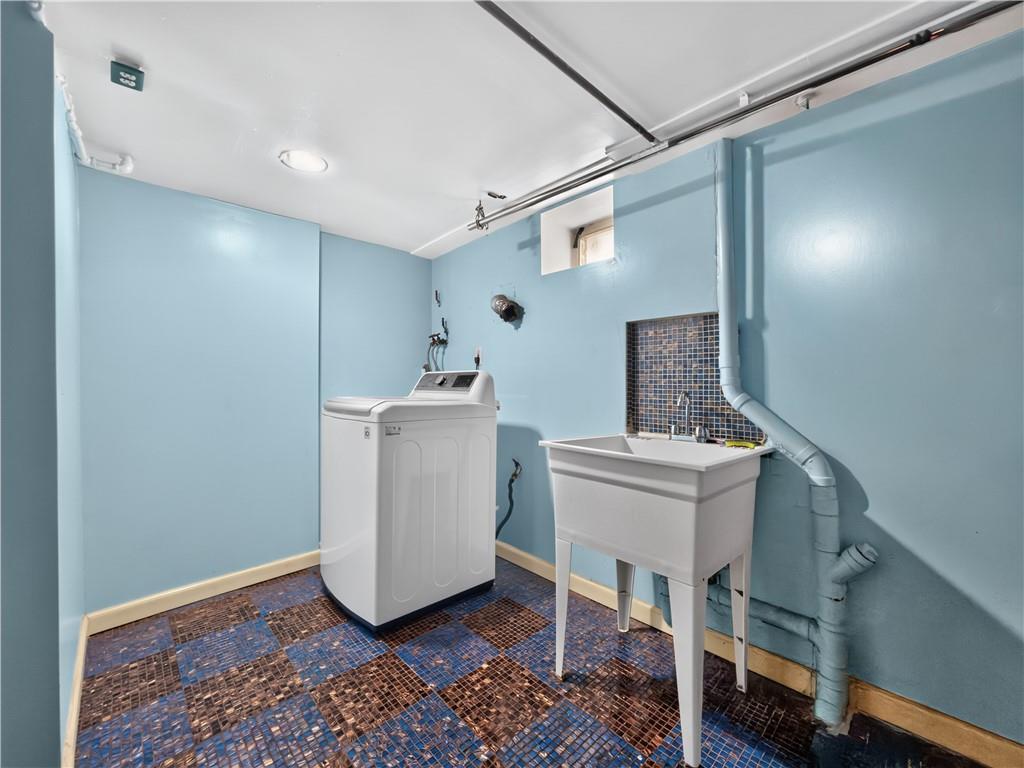 4739 197th Street Flushing Flushing NY 11358
