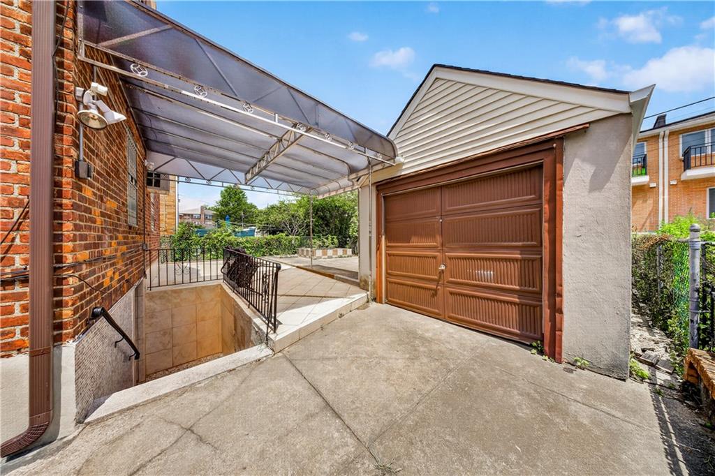 4739 197th Street Flushing Flushing NY 11358