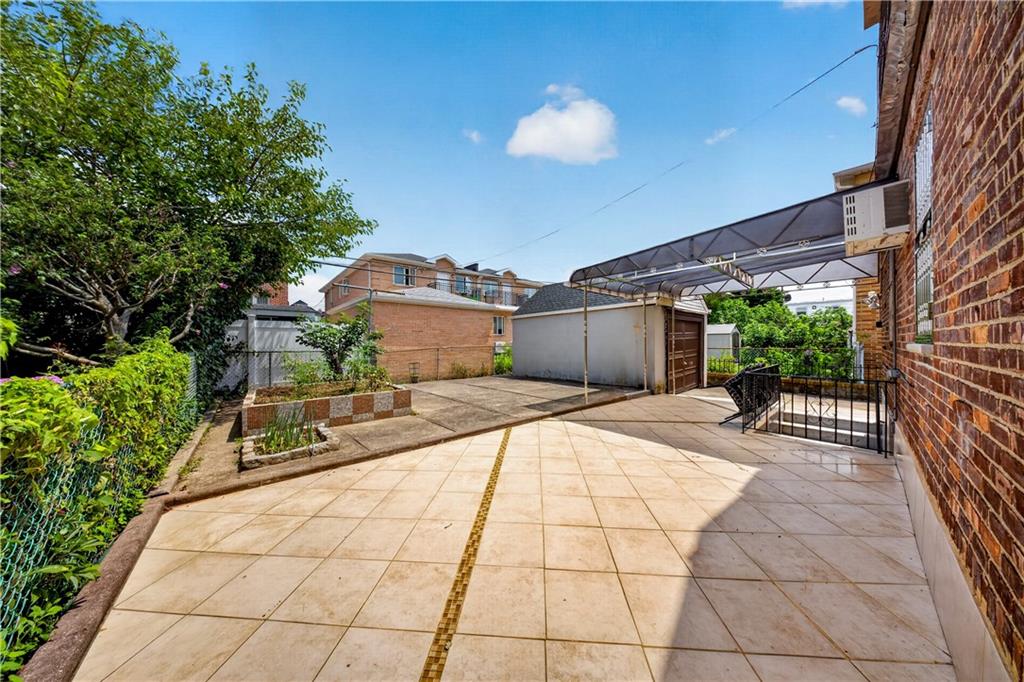 4739 197th Street Flushing Flushing NY 11358