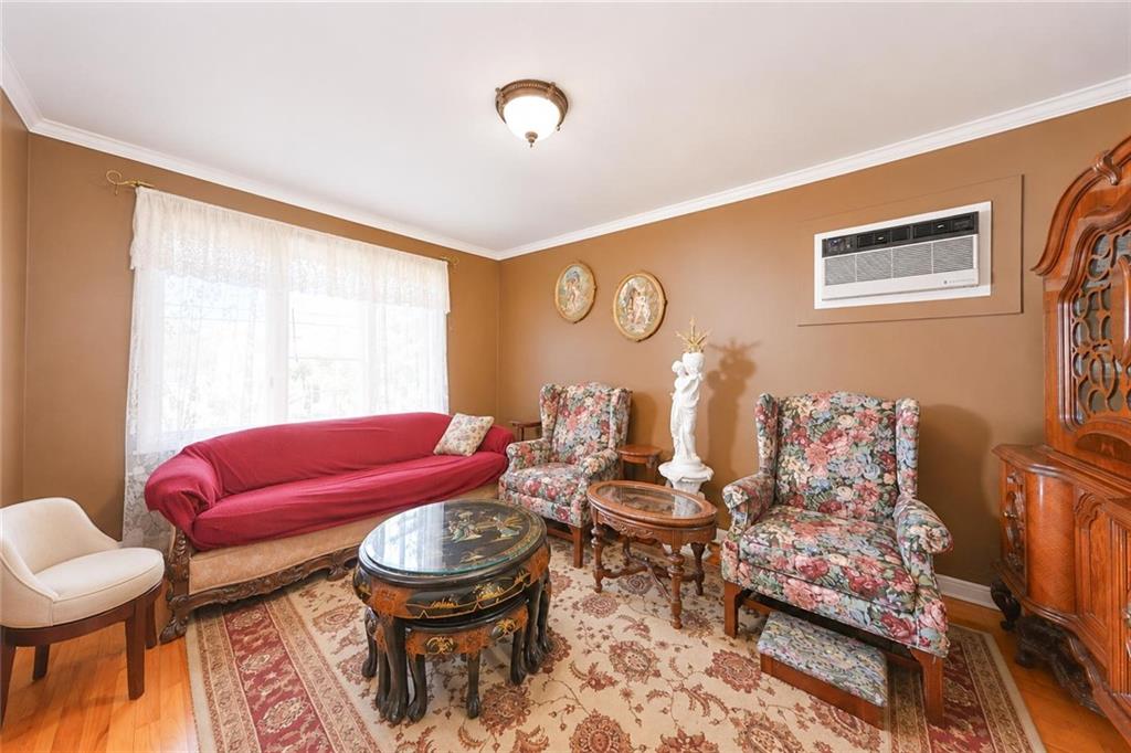42 Hamden Avenue Grant City Staten Island NY 10306
