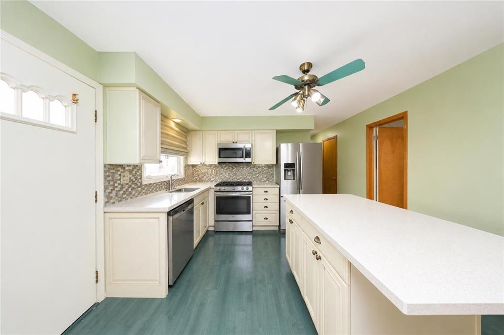 42 Hamden Avenue Grant City Staten Island NY 10306