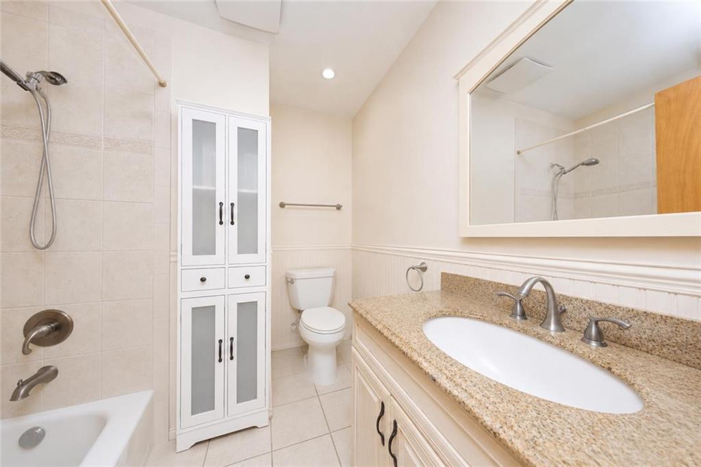 42 Hamden Avenue Grant City Staten Island NY 10306