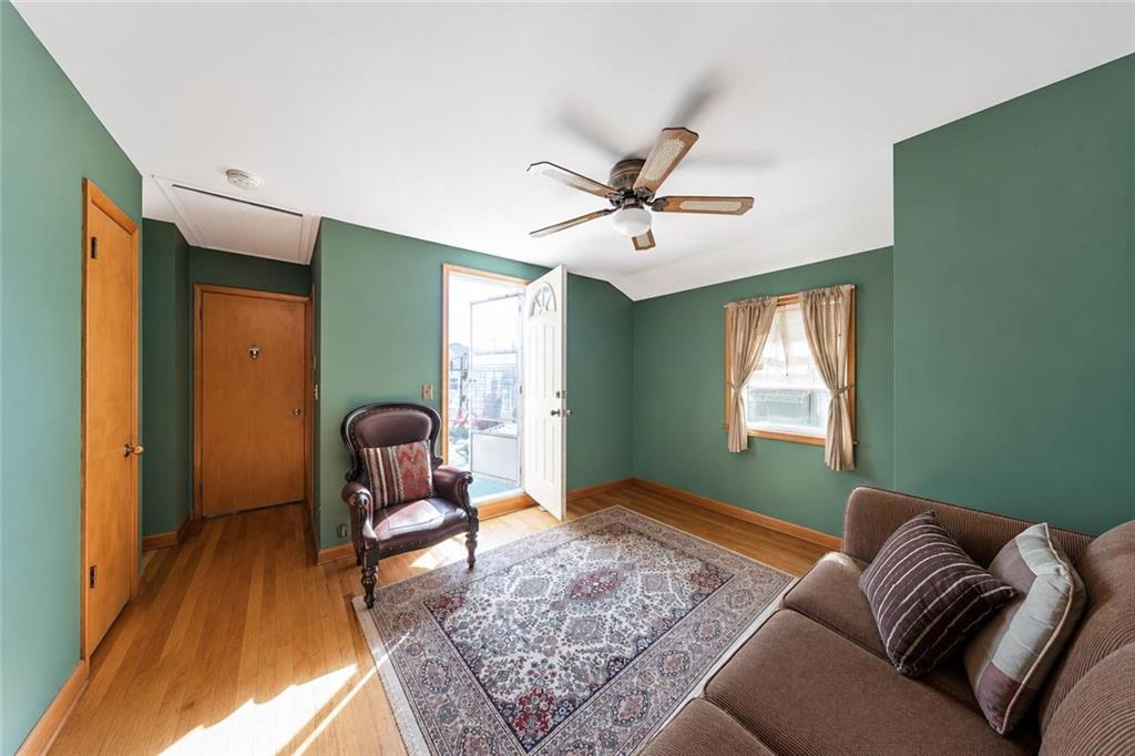 42 Hamden Avenue Grant City Staten Island NY 10306