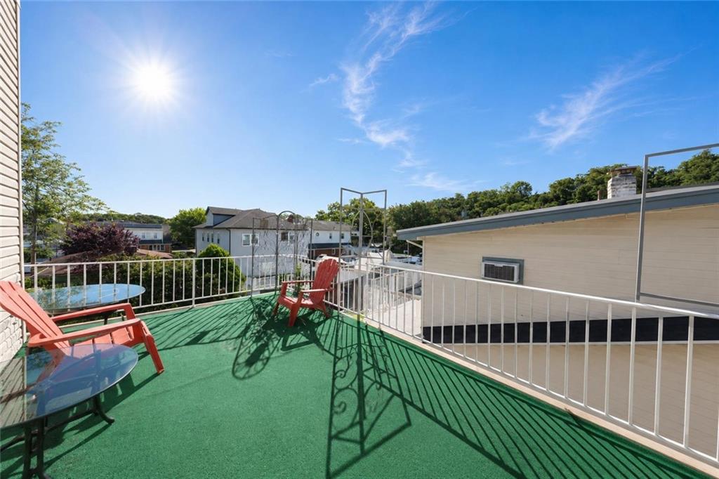 42 Hamden Avenue Grant City Staten Island NY 10306